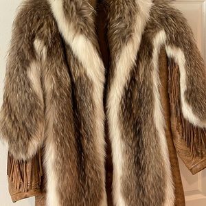 Ladies’ 3 quarter length jacket